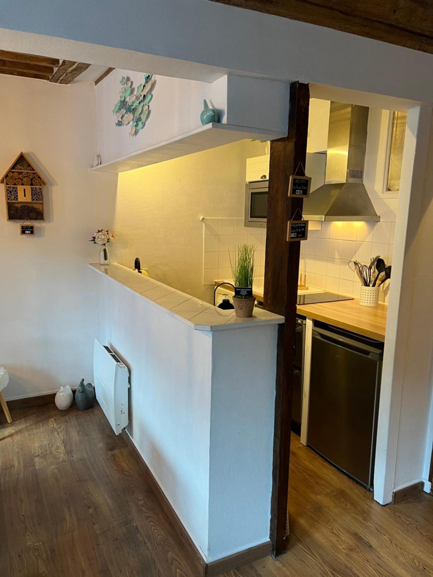Une Pause Chez Julien, appartement lumineux et idéalement situé! Honfleur Esterno foto